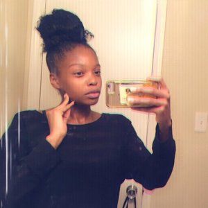 Meet your Posher, Briana